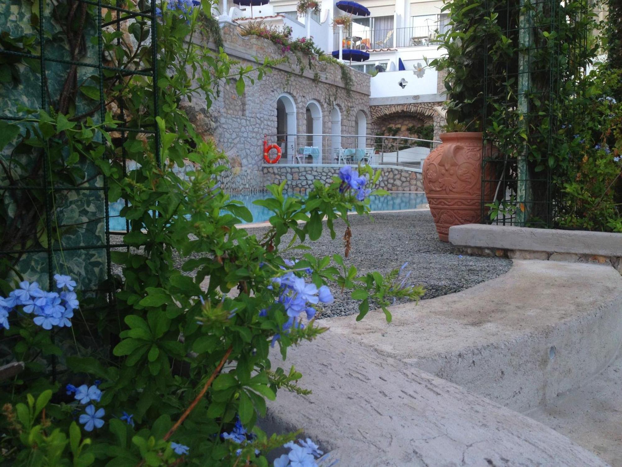 Hotel La Floridiana Capri Esterno foto